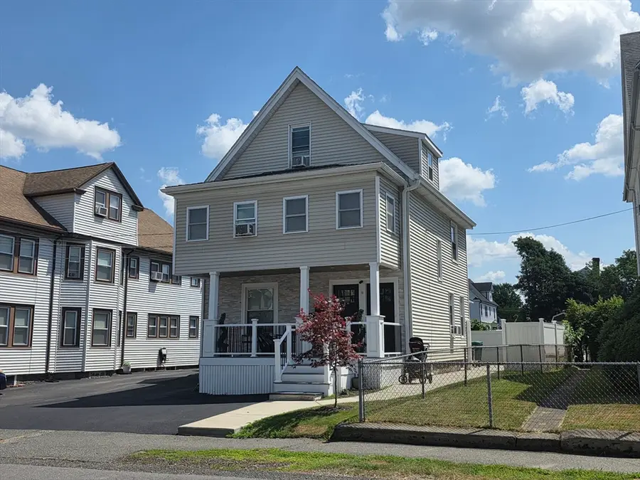 12 Hoyle St, Norwood, MA 02062 - #3