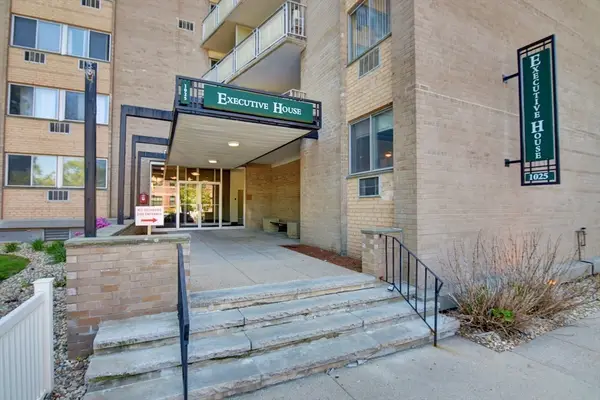 1025 Hancock St #10C, Quincy, MA 02169