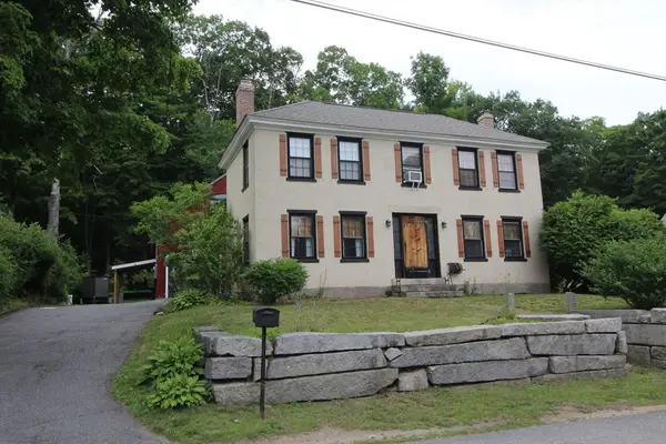 15 Chapel Street, Ashburnham, MA 01430