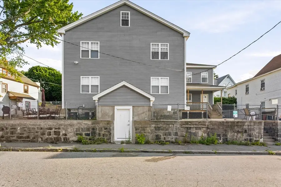 35 Shaw St, Lowell, MA 01851 - #2