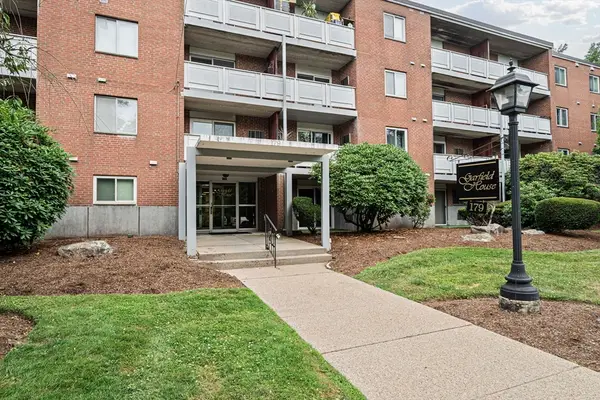 179 Presidents Ln #3J, Quincy, MA 02169
