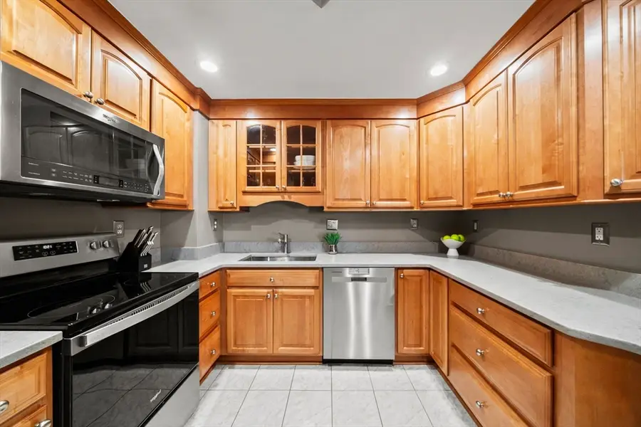 90 Quincy Shore Dr #805, Quincy, MA 02171 - #2