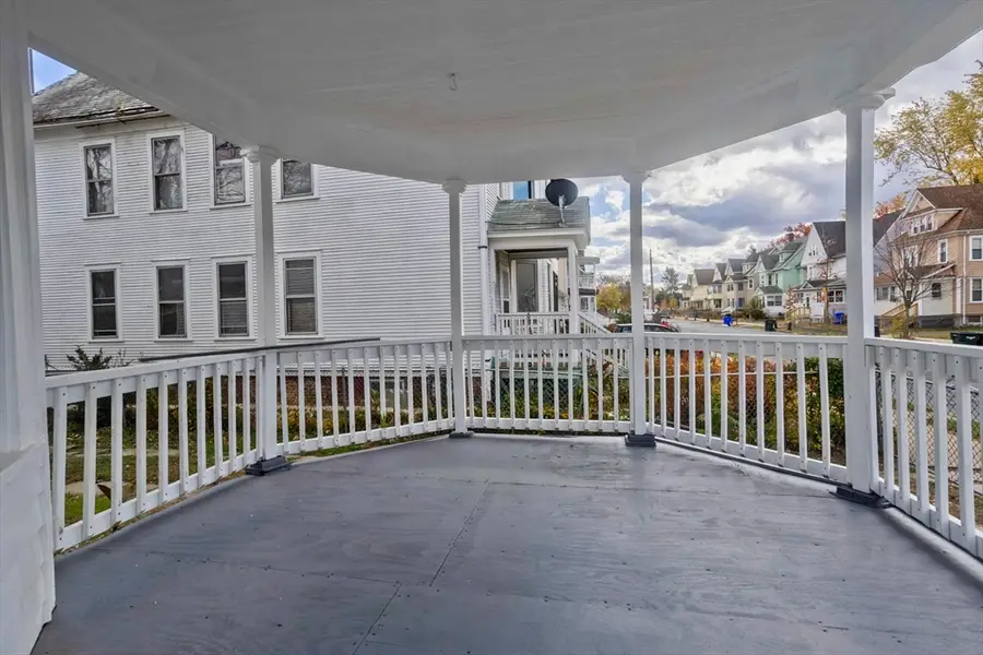 65 Montrose St, Springfield, MA 01109 - #3