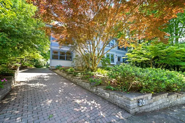 26 Hillside Rd, Newton, MA 02461