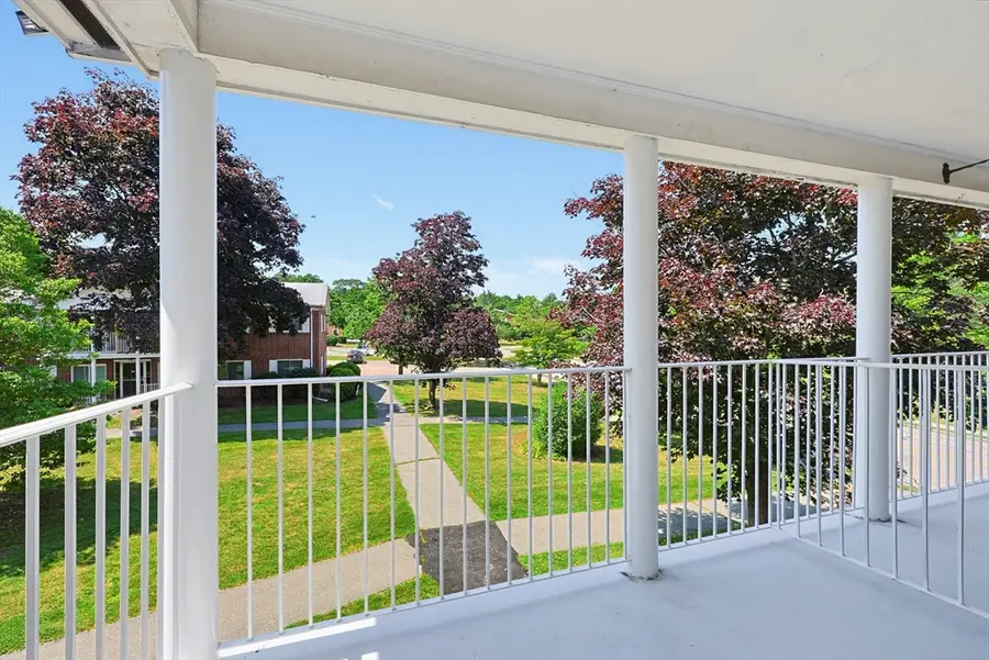 31 Bayberry Dr #4, Sharon, MA 02067 - #3