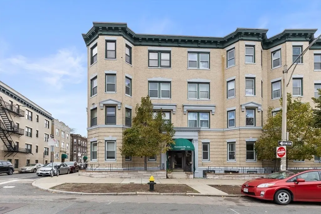 1427 Commonwealth Ave #102, Boston, MA 02135 - #1