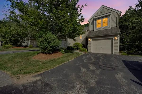 27 Robert Cir #27, Grafton, MA 01536