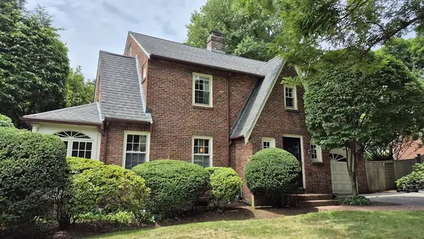 20 Shaw Rd, Wellesley, MA 02481