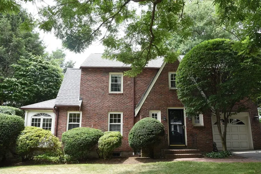 20 Shaw Rd, Wellesley, MA 02481 - #2