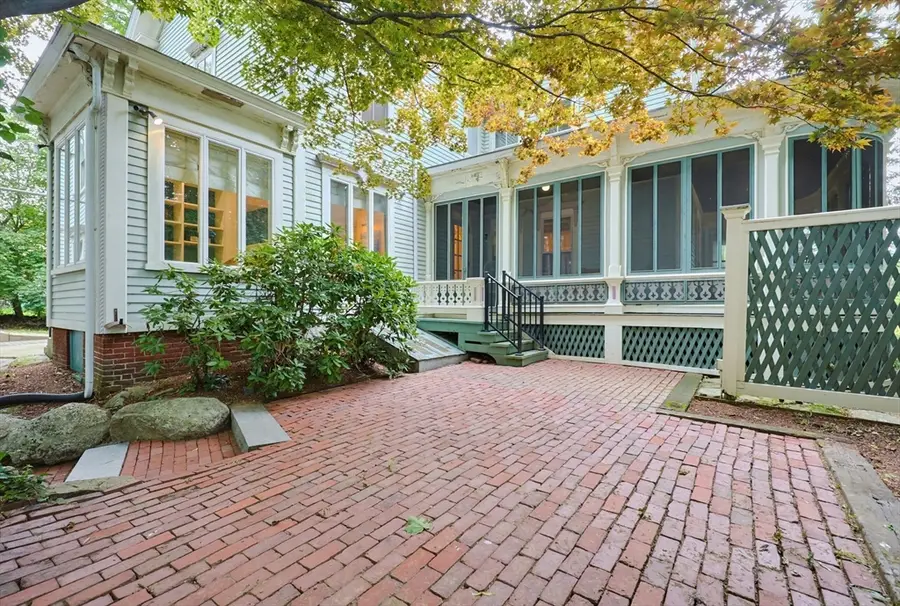 51 Cherry St, Spencer, MA 01562 - #3
