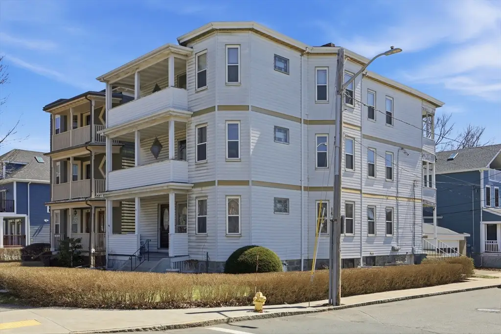 320 Fellsway West, Medford, MA 02155 - #1