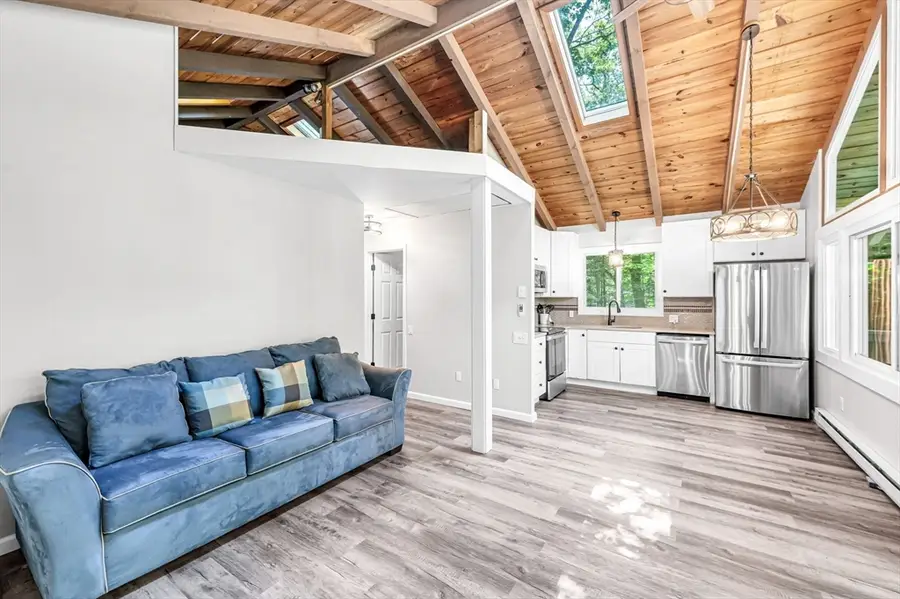 17 Hemlock Ln, Hinsdale, MA 01235 - #3