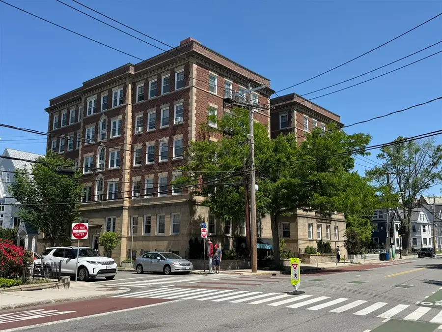 36 College Ave, Somerville, MA 02144 - #3