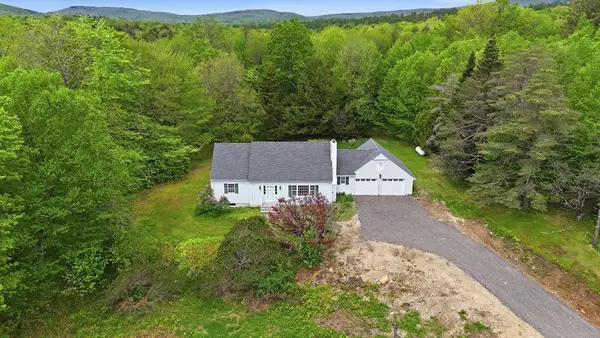 98 North Rd, Monroe, MA 01350