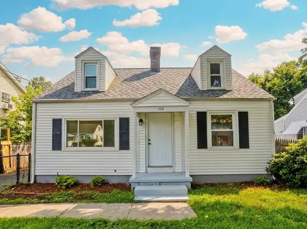 102 San Miguel St, Springfield, MA 01104