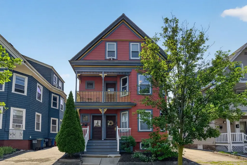 39 Burnside Ave #2, Somerville, MA 02144 - #1