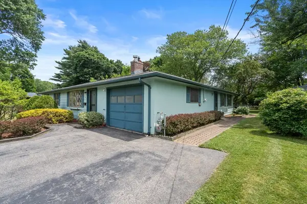 5 Sunset Rd, Maynard, MA 01754