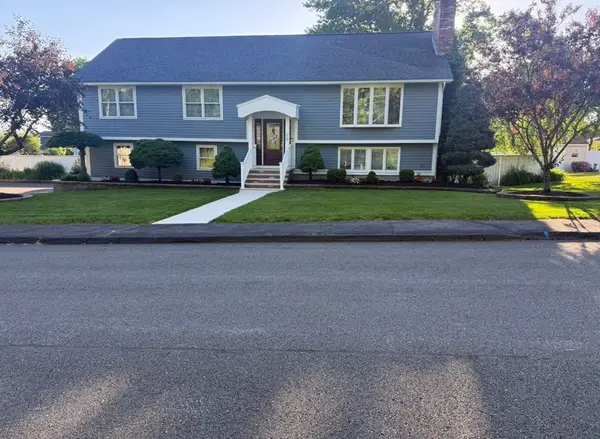 10 Dean Street, Hudson, MA 01749