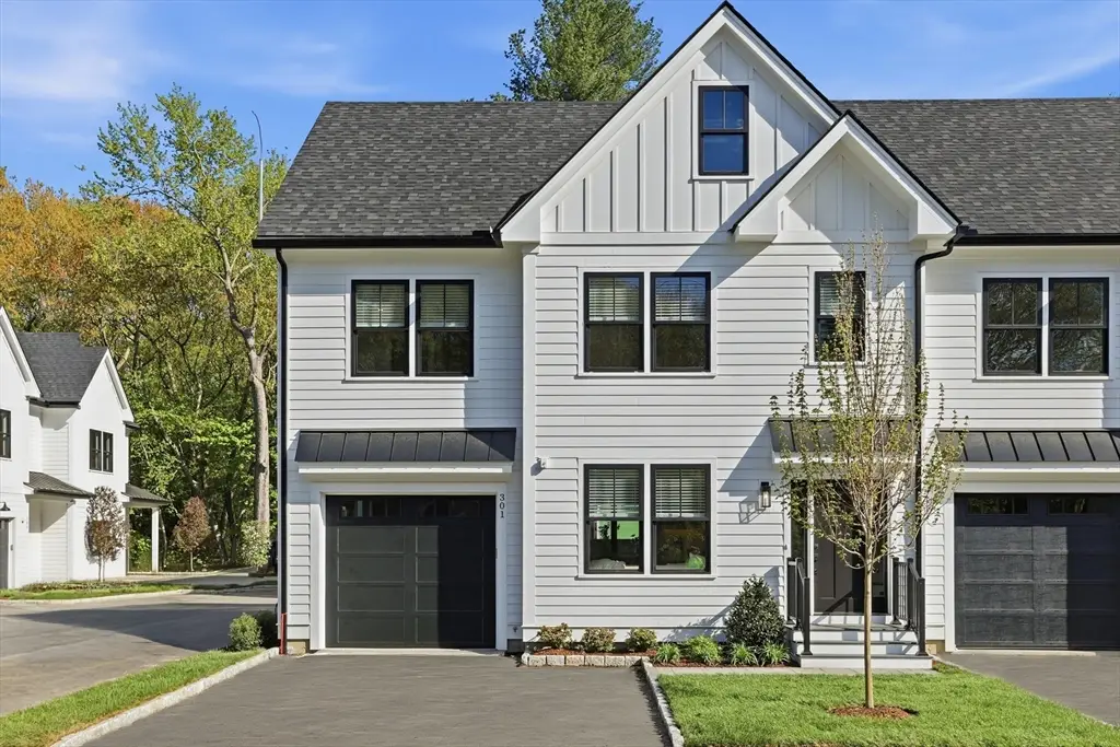 36 Loomis #201, Bedford, MA 01730 - #1