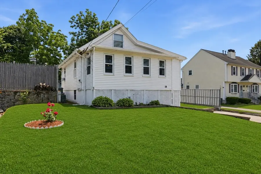 18 Glenwood St, North Andover, MA 01845 - #2