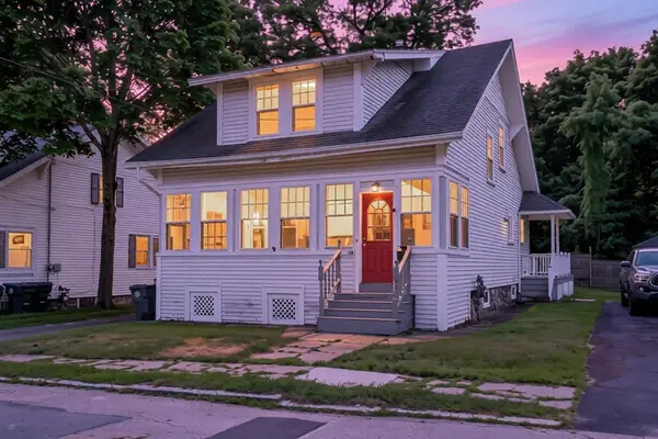 108 Ashland Ave, Methuen, MA 01844