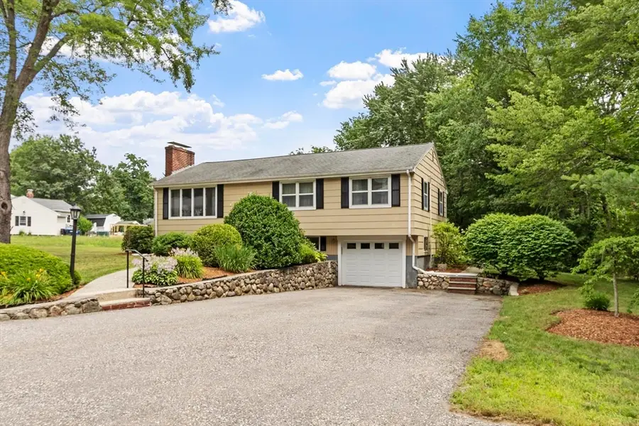 2 Appletree Lane, North Reading, MA 01864 - #2