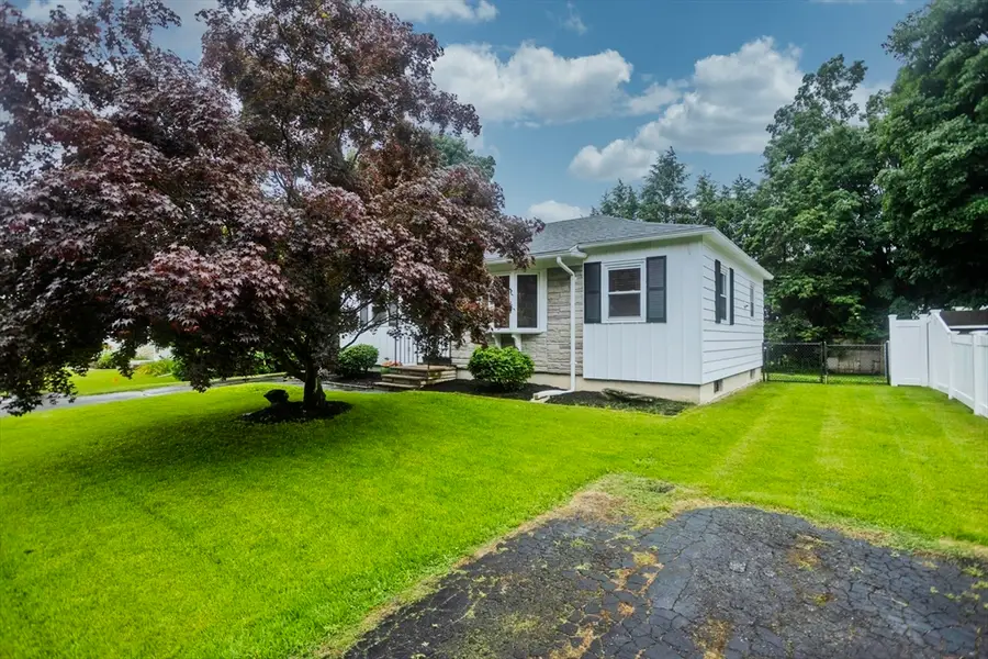 70 Vadnais St, Westfield, MA 01085 - #3