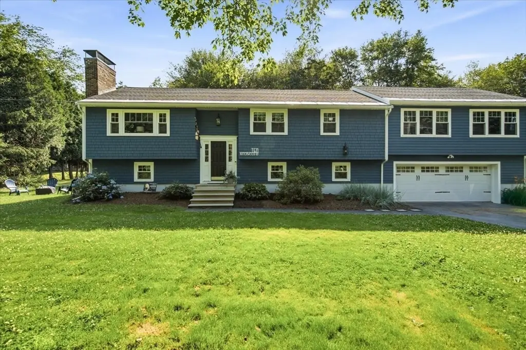10 Buttonwood Rd, Amesbury, MA 01913 - #1