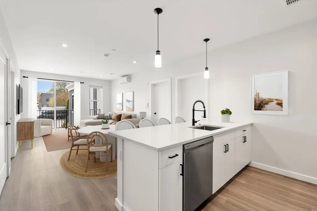 10 Somerset #402, Winthrop, MA 02152 - #1