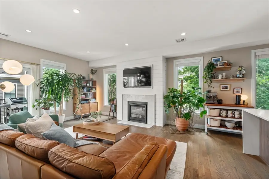 15 Wendeller St #2, Boston, MA 02127 - #3