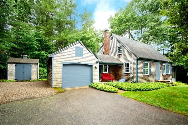 42 Dana Court, Duxbury, MA 02332
