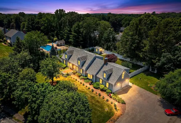 15 Devincent Dr, Stow, MA 01775