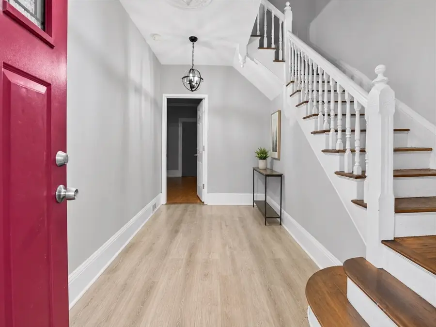 8 Jay St, Fitchburg, MA 01420 - #2