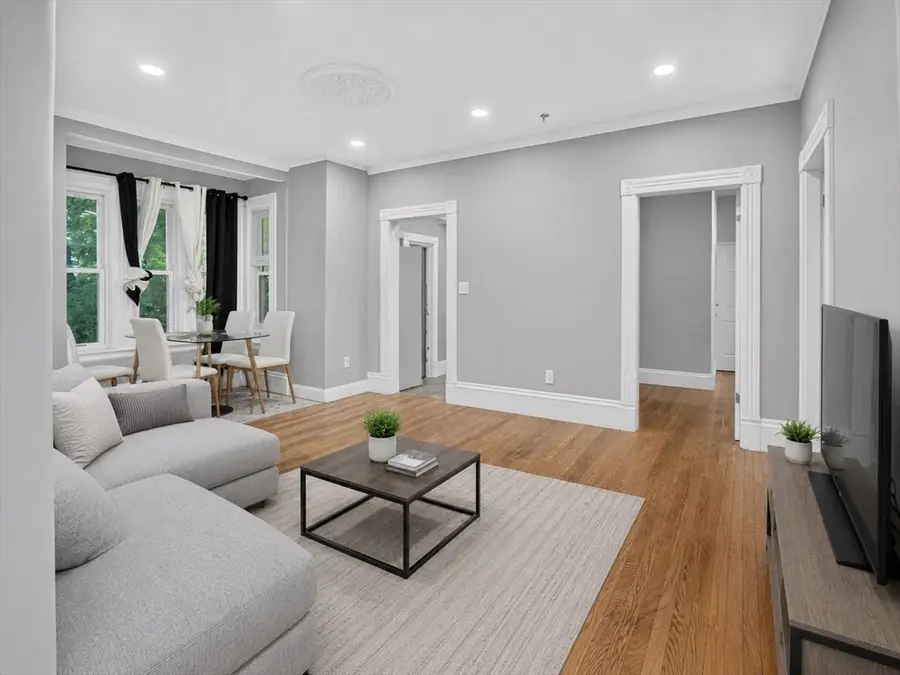 8 Jay St, Fitchburg, MA 01420 - #3