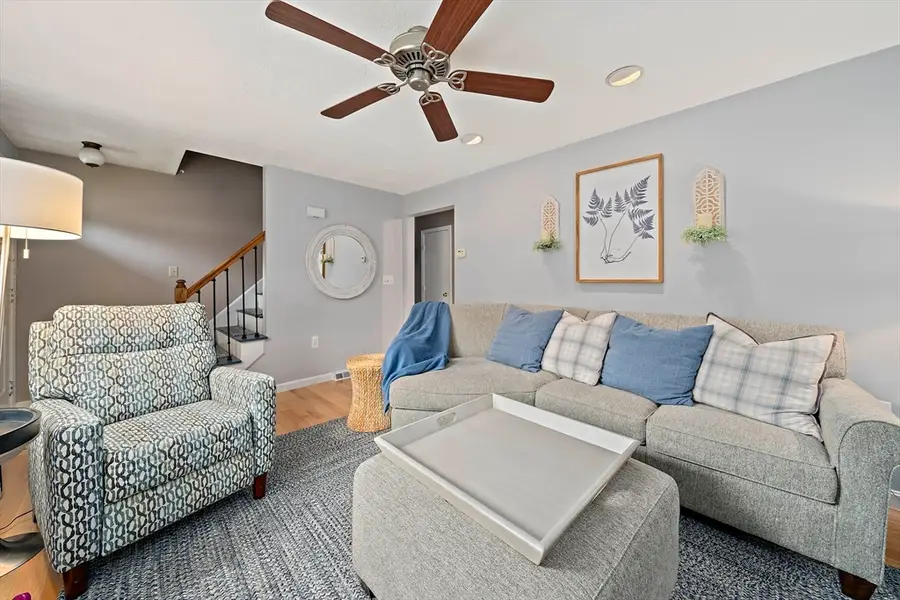 184 Beaver St #184, Franklin, MA 02038 - #3