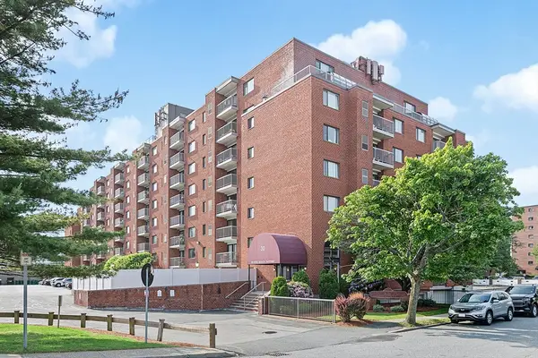 30 Revere Beach Pkwy #116, Medford, MA 02155