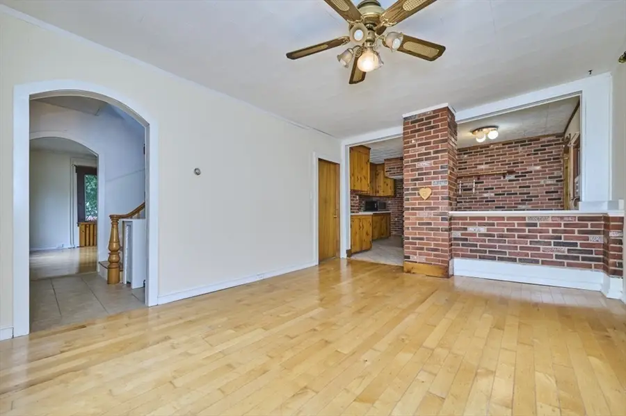 4 Cottage Circle, Somerville, MA 02144 - #3