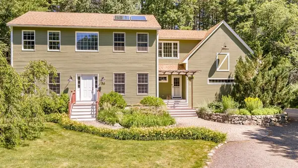 56 Jewett St, Georgetown, MA 01833
