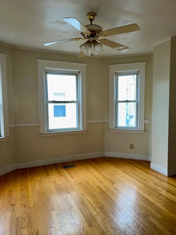 27 Clarendon St, Quincy, MA 02169 - #3