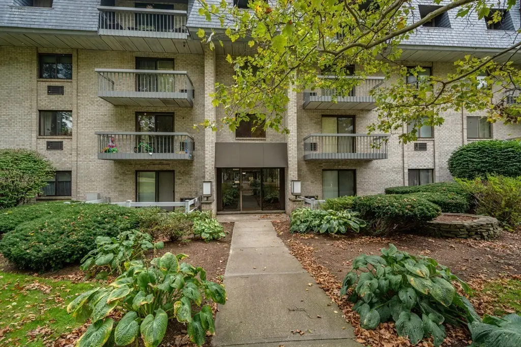 85 Commons Drive #301, Shrewsbury, MA 01545 - #1