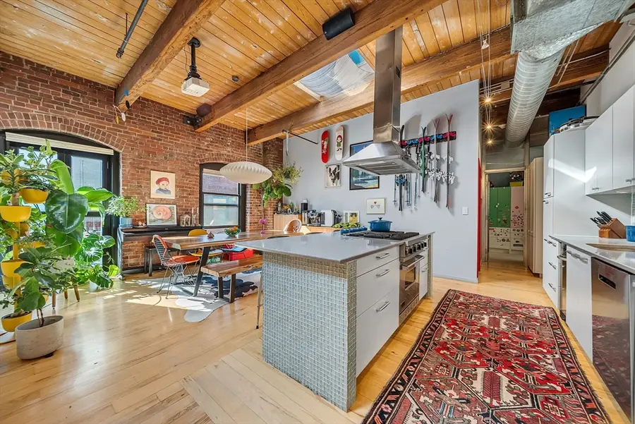 21 Wormwood St #620, Boston, MA 02210 - #2