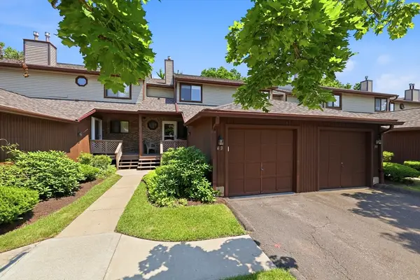43 Dogwood Ln #43, Agawam, MA 01001