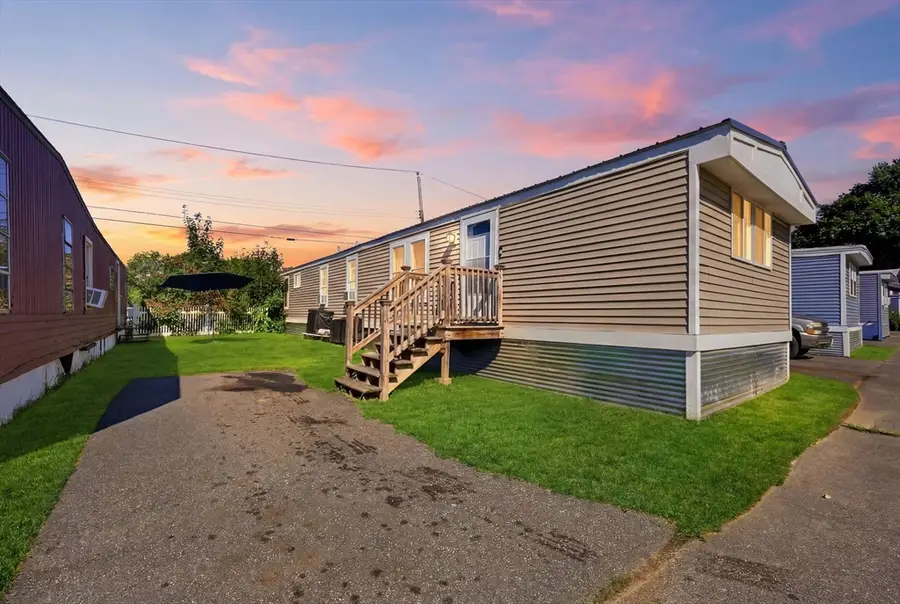 229 Miller Sr #D8, Ludlow, MA 01056 - #2