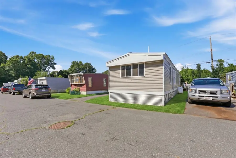 229 Miller Sr #D8, Ludlow, MA 01056 - #3