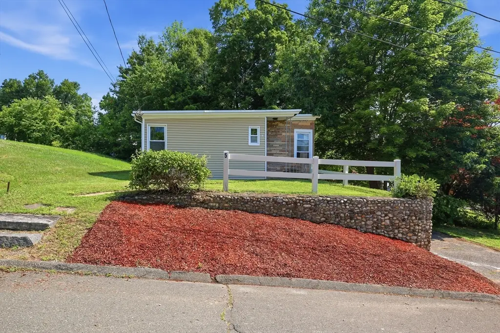 5 1st Ave, Ware, MA 01082 - #1