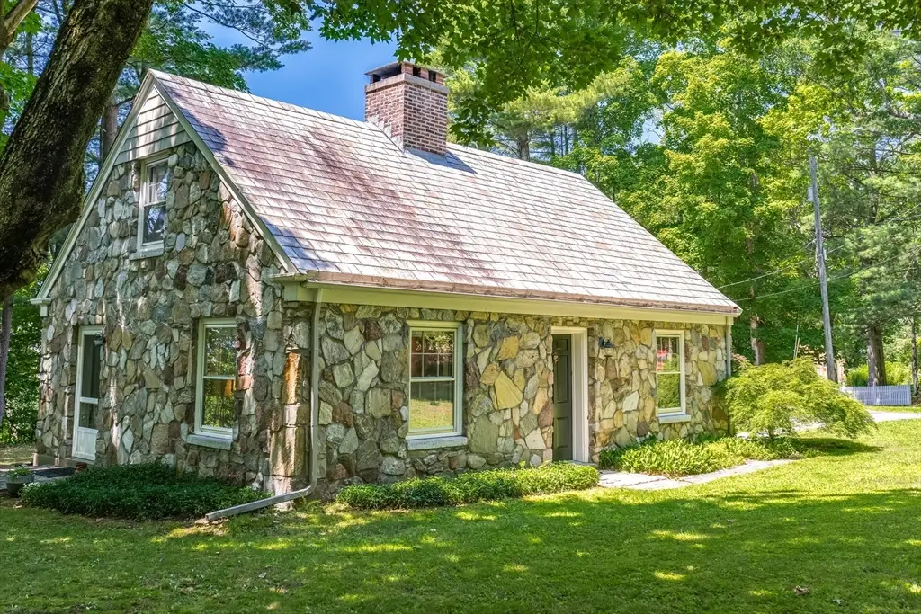 18 Plum Tree Road, Amherst, MA 01002 - #1