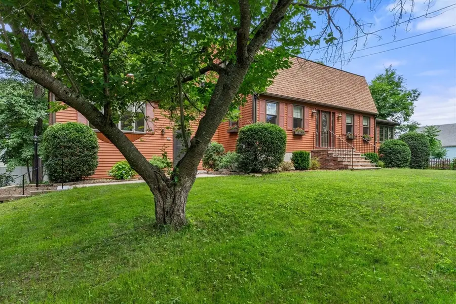 7 Edgeworth St, Billerica, MA 01821 - #2