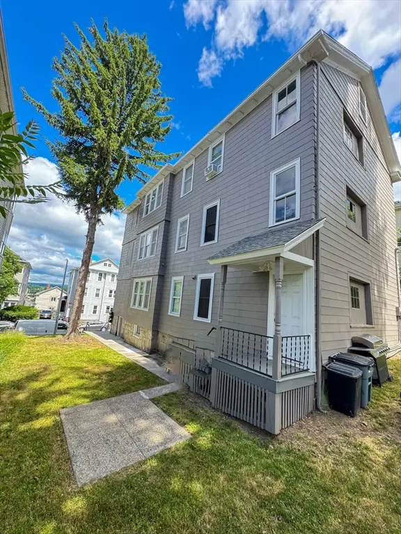 113 Sterling St, Worcester, MA 01610 - #2