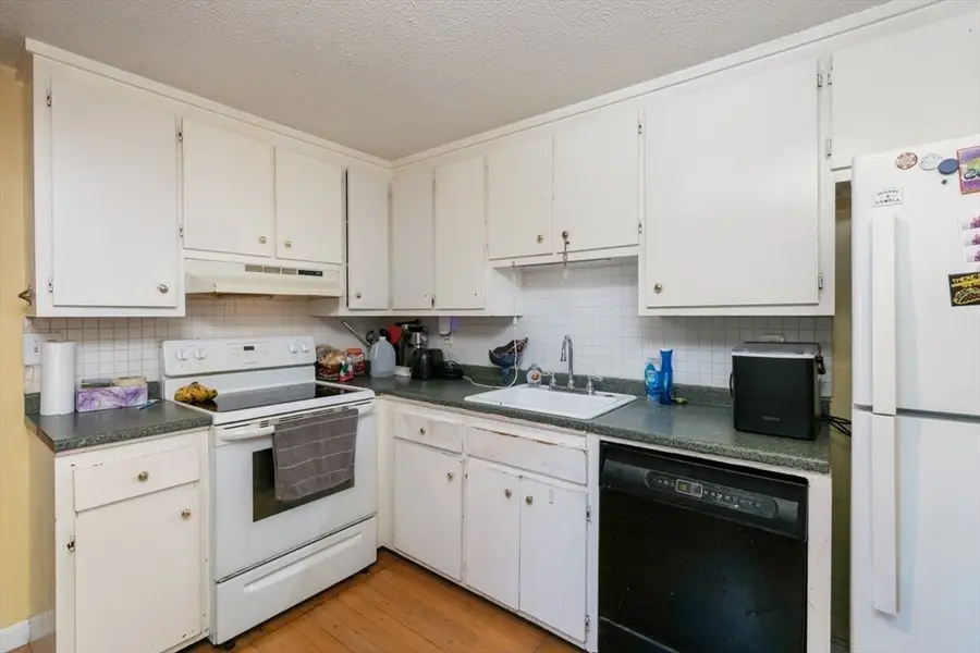 271 Humphrey St #H16, Lowell, MA 01850 - #3