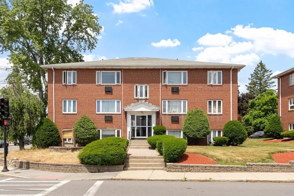186 Lexington St #7, Watertown, MA 02472 - #1